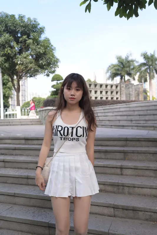 买东西的依依 - 魔镜街拍